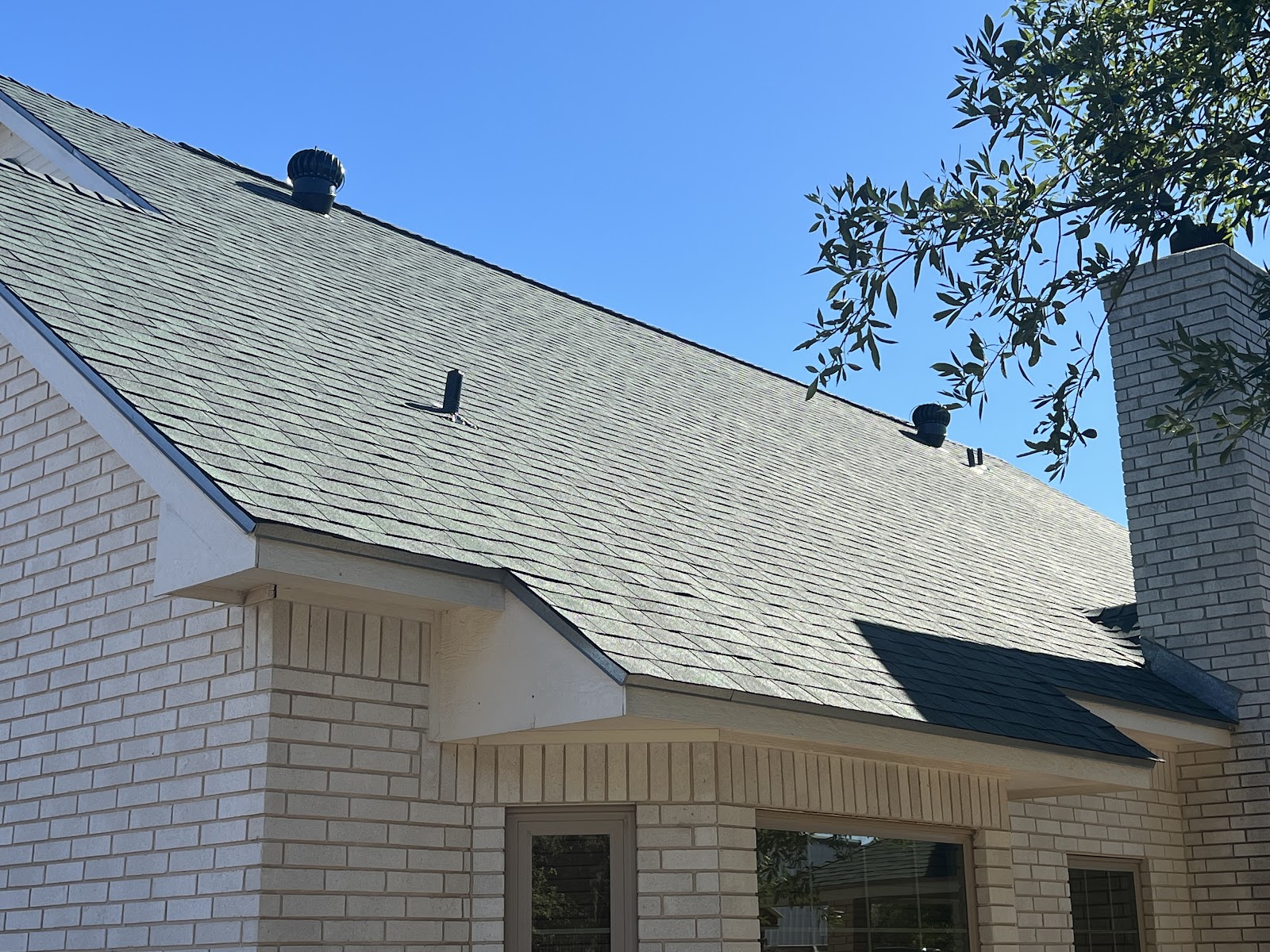 Full roof installation in Killeen